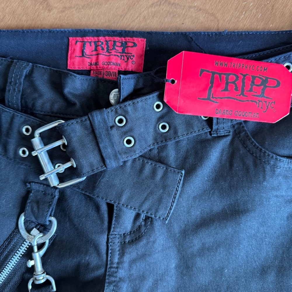Tripp NYC Size 30/11 NWT Black Belted Grommet Zipper Pants - Picture 4 of 7